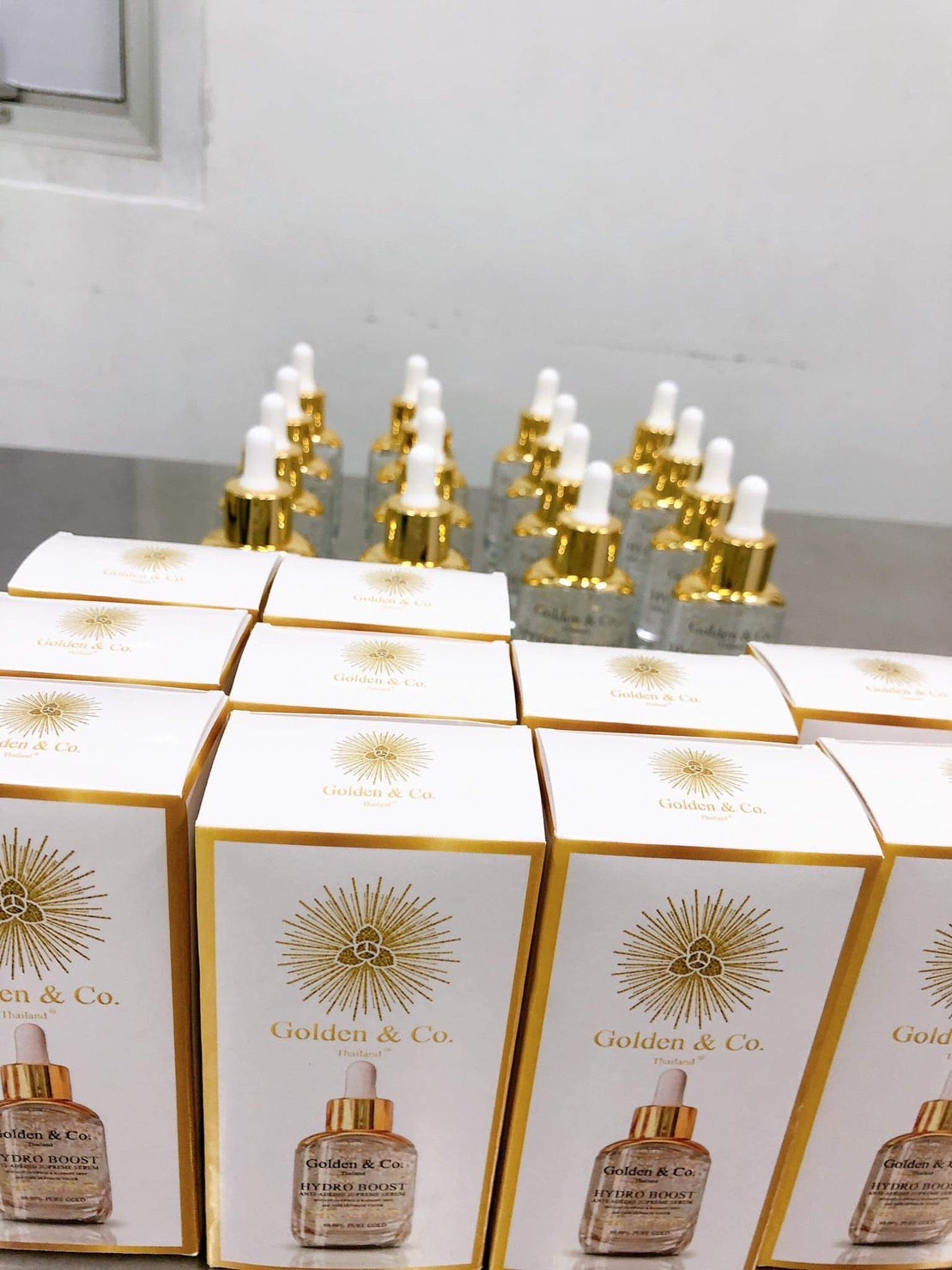 HYDRO BOOTS Anti-Ageing Superme Serum 24K 99.99 Pure Gold