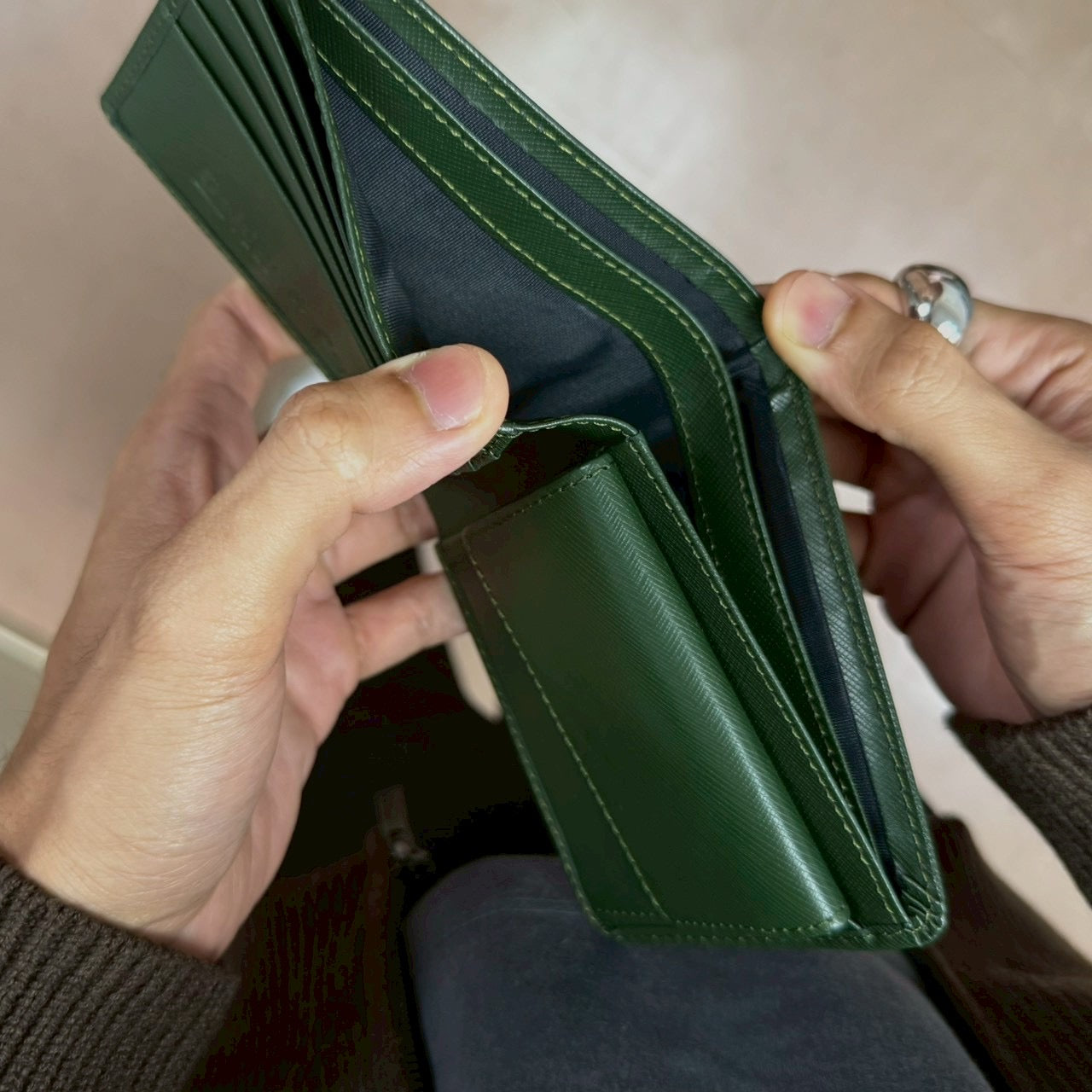 กระเป๋าสตางค์หนังวันแท้สำหรับผู้ชาย Golden & Co. รุ่น Mandel รหัส GCMM0014